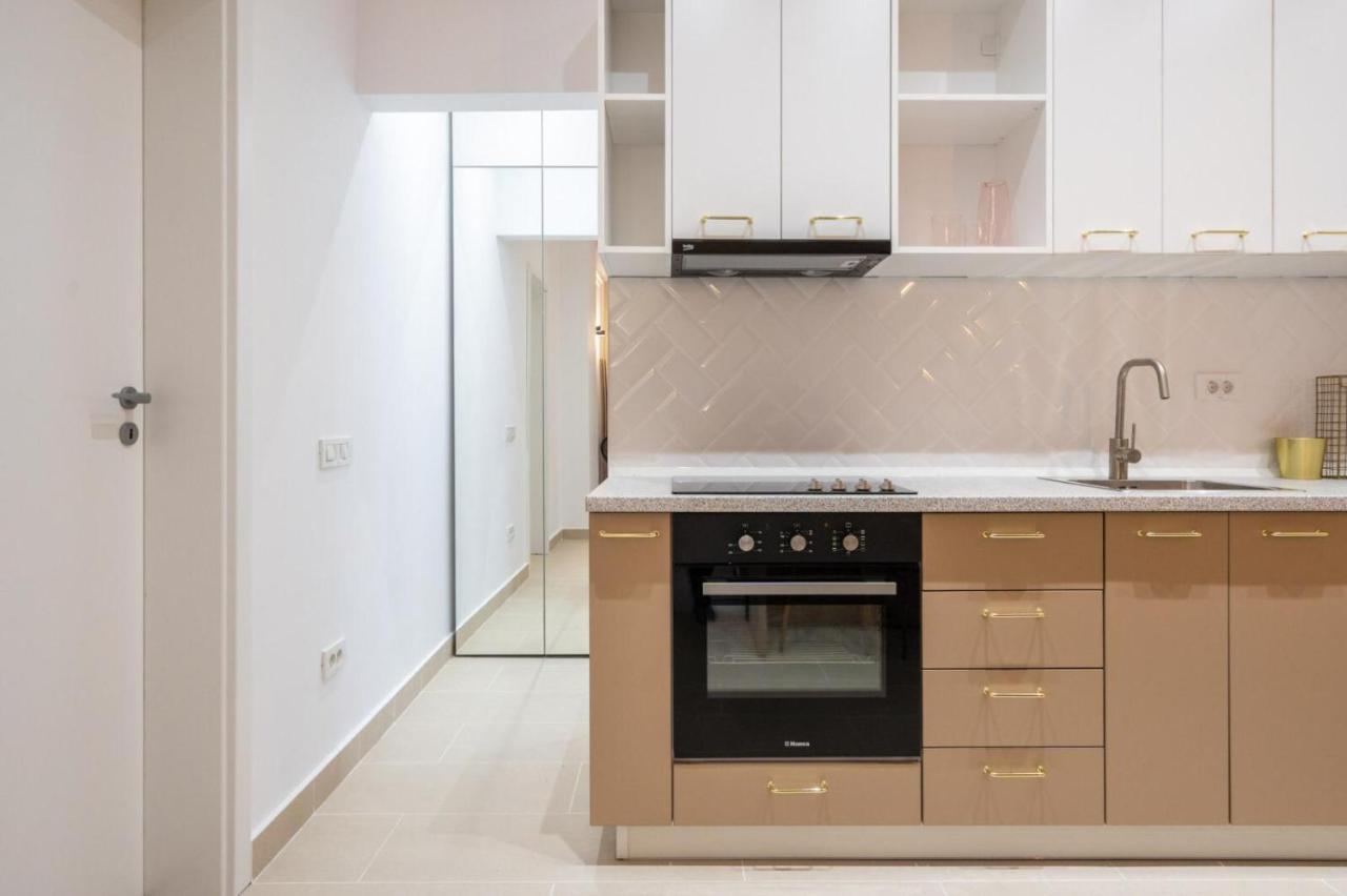 Fabulous Apartament With View In Calea Victoriei 布加勒斯特 外观 照片
